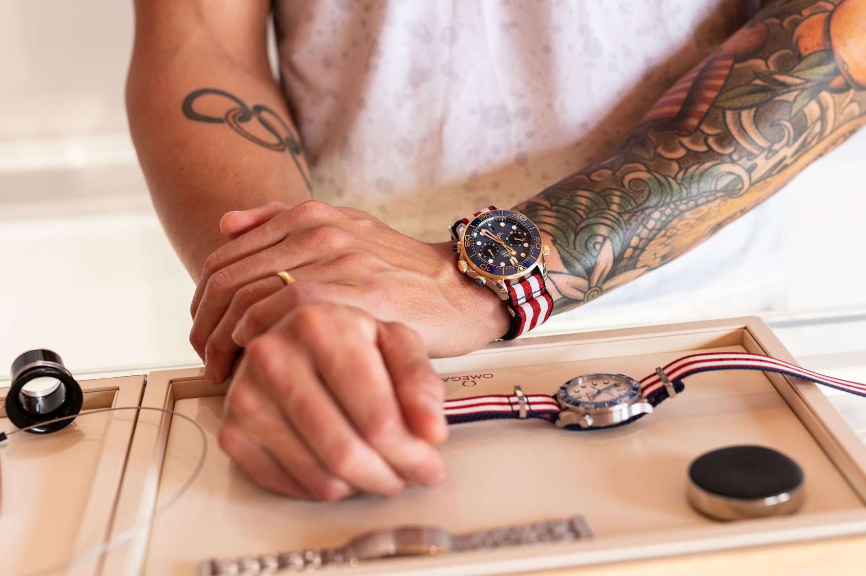 OMEGA_Caeleb Dressel_close-up