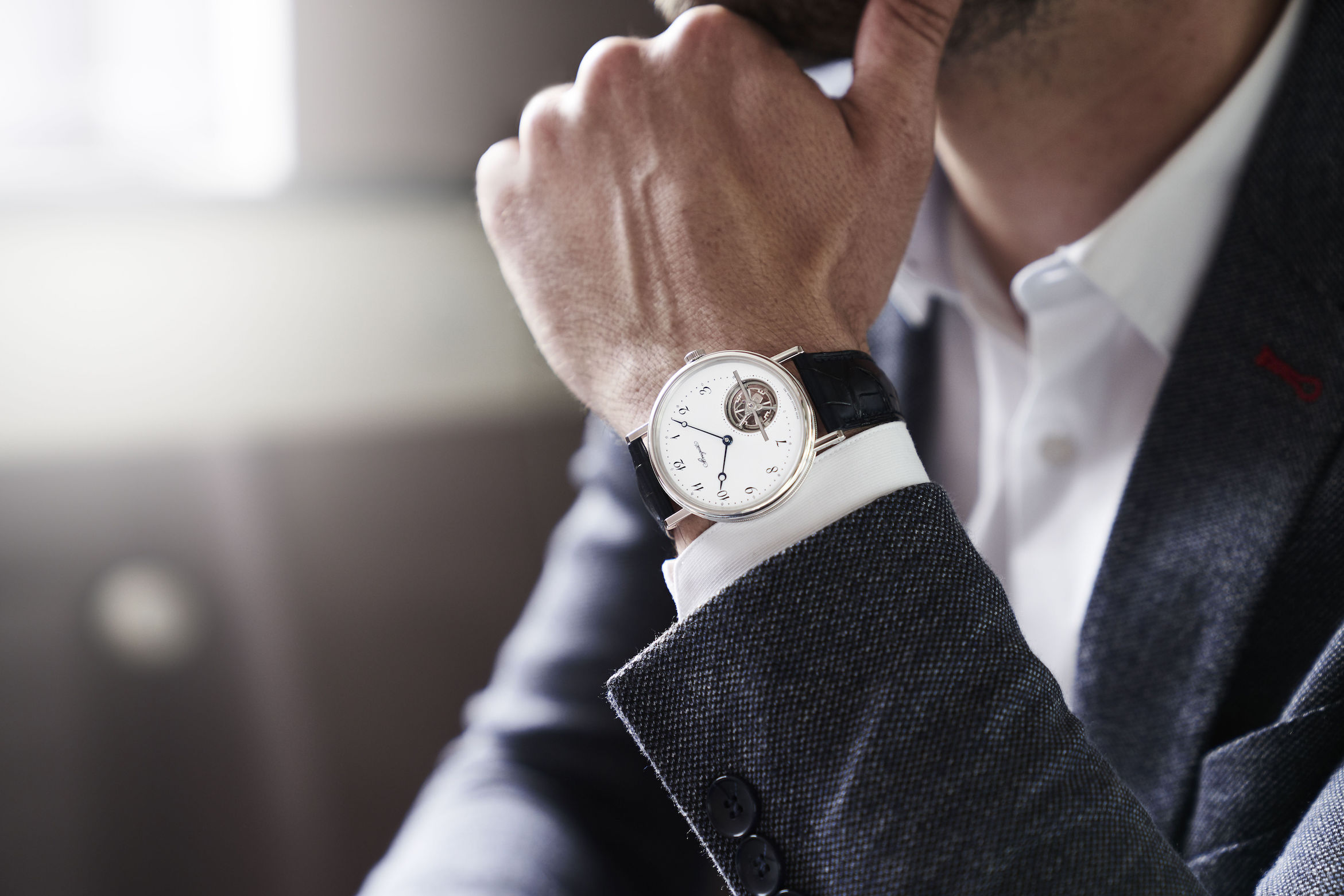 Breguet_Classique_Tourbillon_Extra_Plat_5367_6