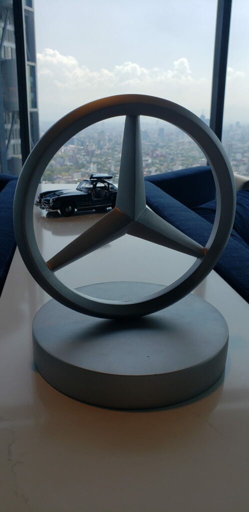 IWC y Mercedes-AMG presentan: Big Pilot Bar en The Ritz-Carlton