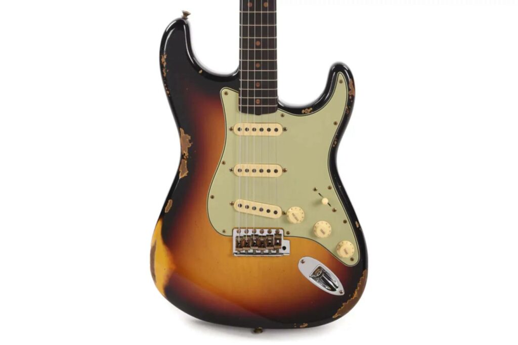 Bvlgari Aluminium GMT x Fender Limited Edition rinde homenaje a la icónica guitarra Stratocaster