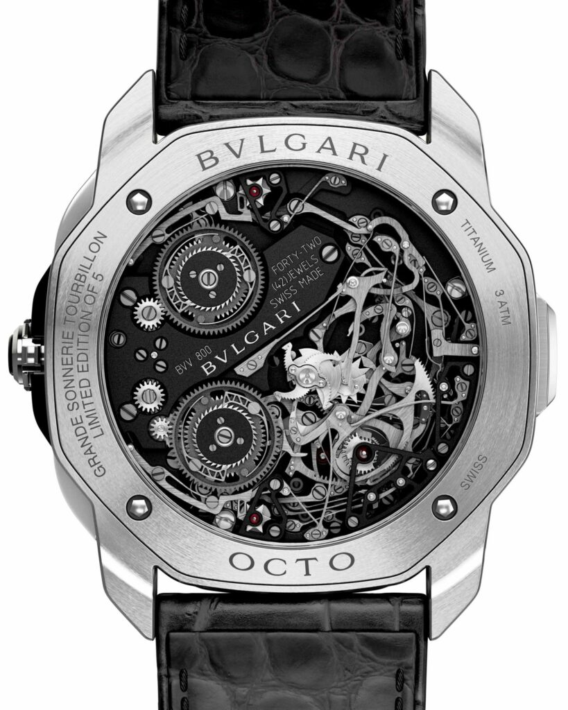 Bvlgari presenta una sinfonía relojera con tres repetidores ultra-complicados dentro de su línea Octo