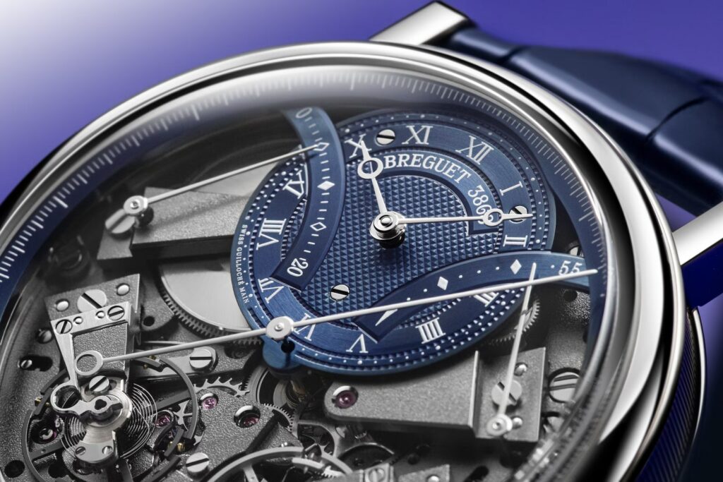 Breguet Tradition Chronographe Indépendant 7077 "se viste de traje y corbata azul"