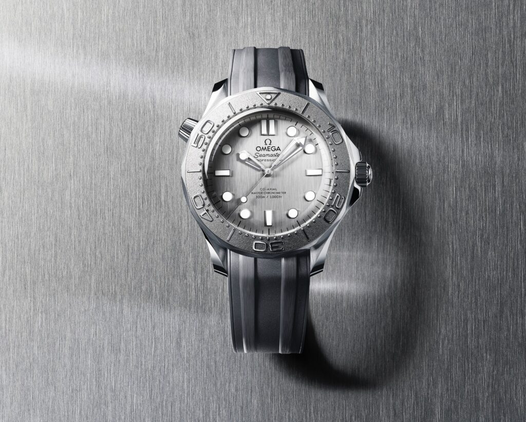 Omega Seamaster Diver 300M, el reloj de James Bond "elimina la fecha"