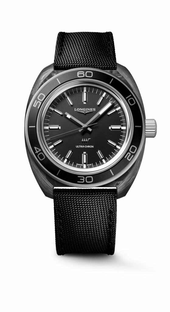 Longines Ultra-Chron Carbon celebra el año nuevo vestido de carbono