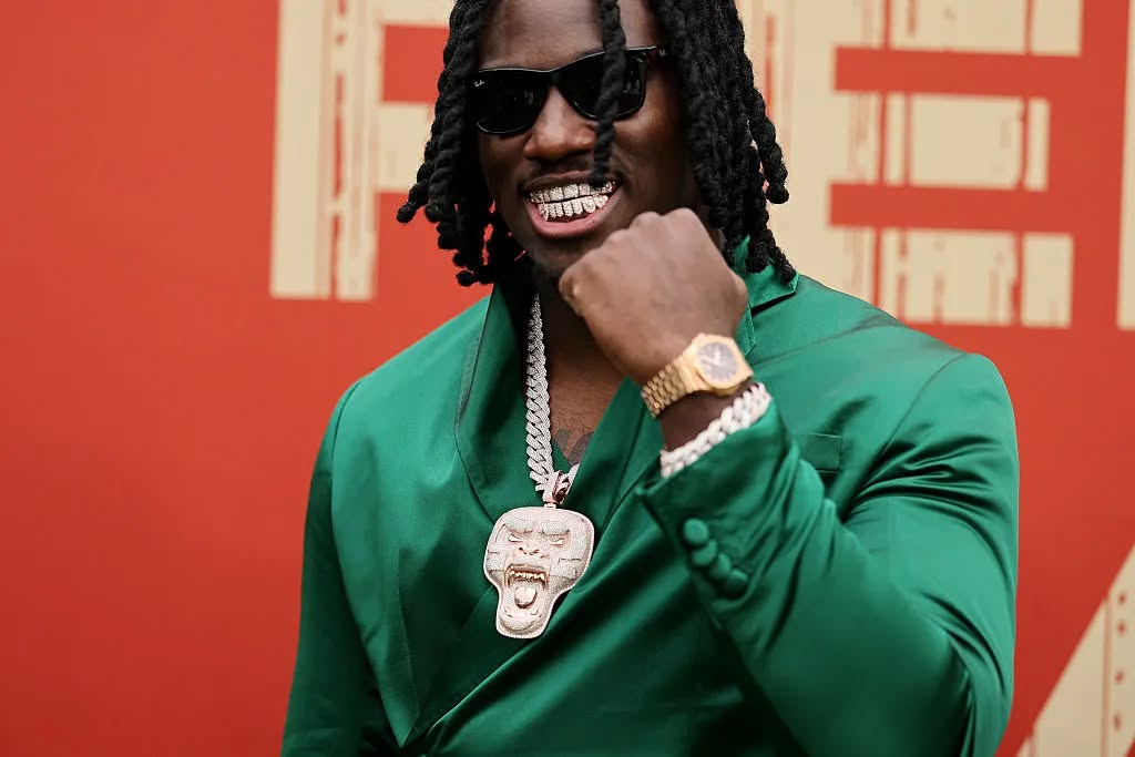Desfile de talento; relojes y joyas vistos en la alfombra roja del Draft de la NFL 2025