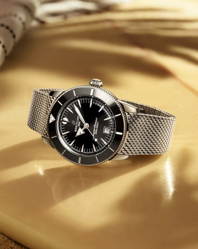 Breitling Superocean Heritage rinde homenaje a la libertad de la playa y el surf Breitling Superocean Heritage rinde homenaje a la libertad de la playa y el surf