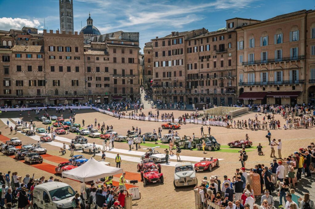 Chopard celebra su participación en la Mille Miglia con un homenaje a Stirling Moss y una Edición Especial extraordinaria