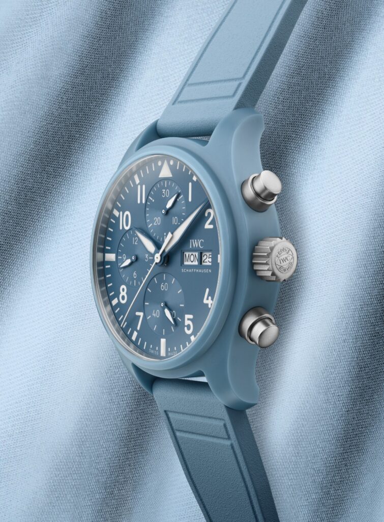 IWC Schaffhausen Pilot’s Watch Chronograph 41 Top Gun Miramar presenta un nuevo color y estructura de cerámica